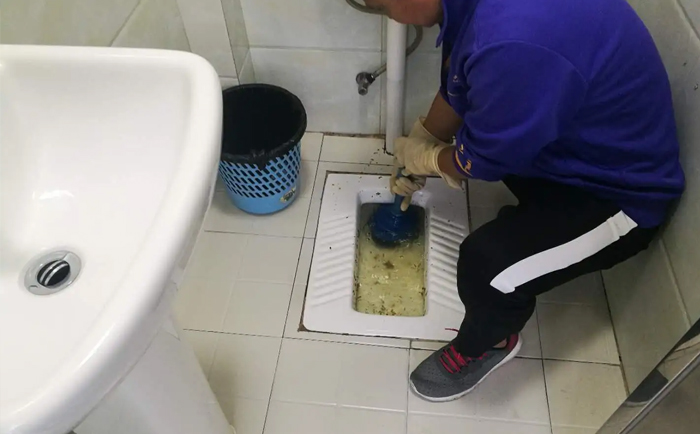 临武疏通蹲坑